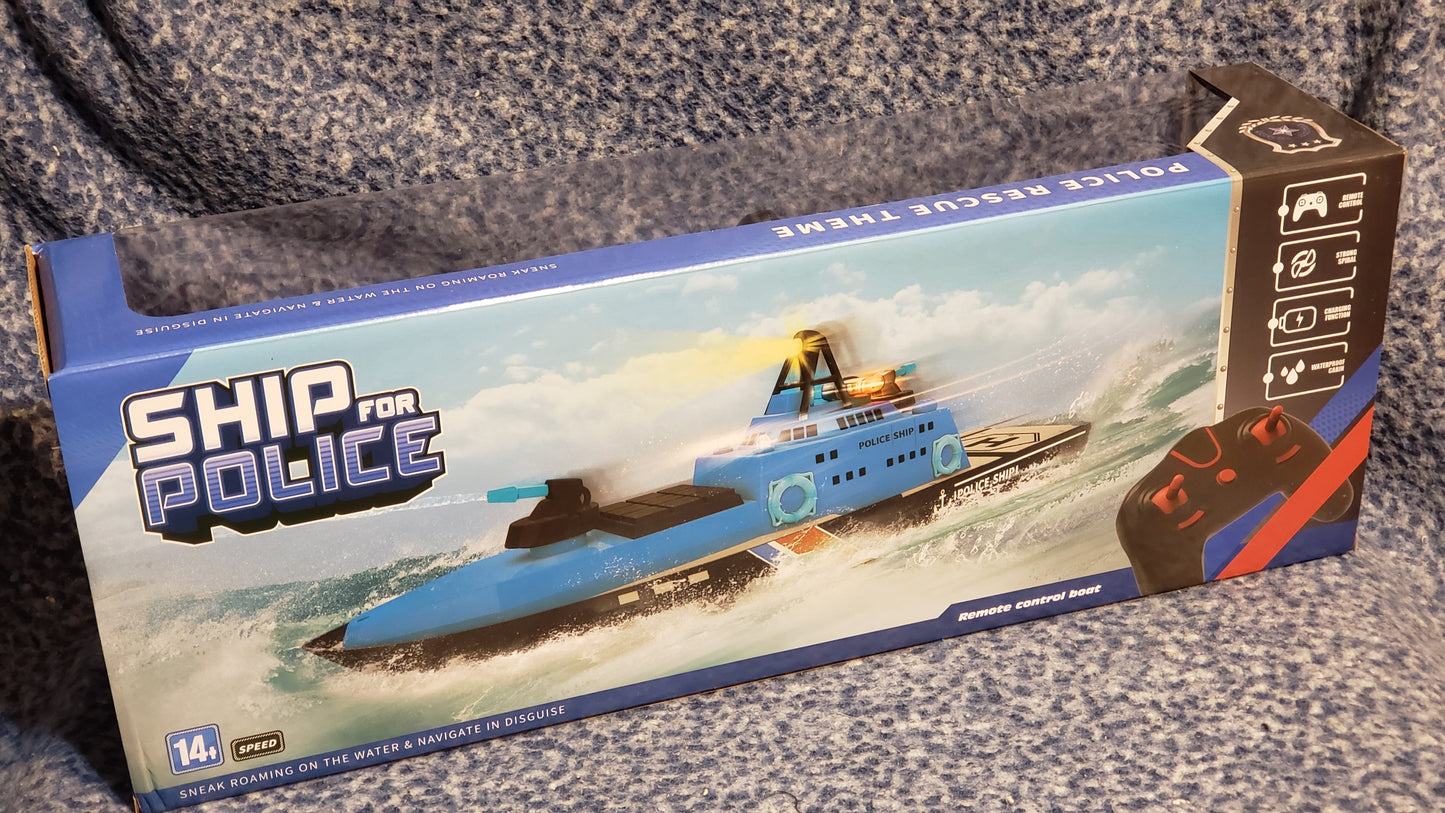 RC Police Pursuit Ship with operating Water Cannon / RC Camo Attack Boat