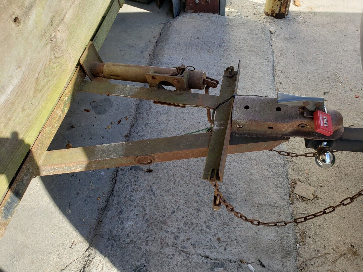 Utility Trailer 5x10 w lights and ramp
