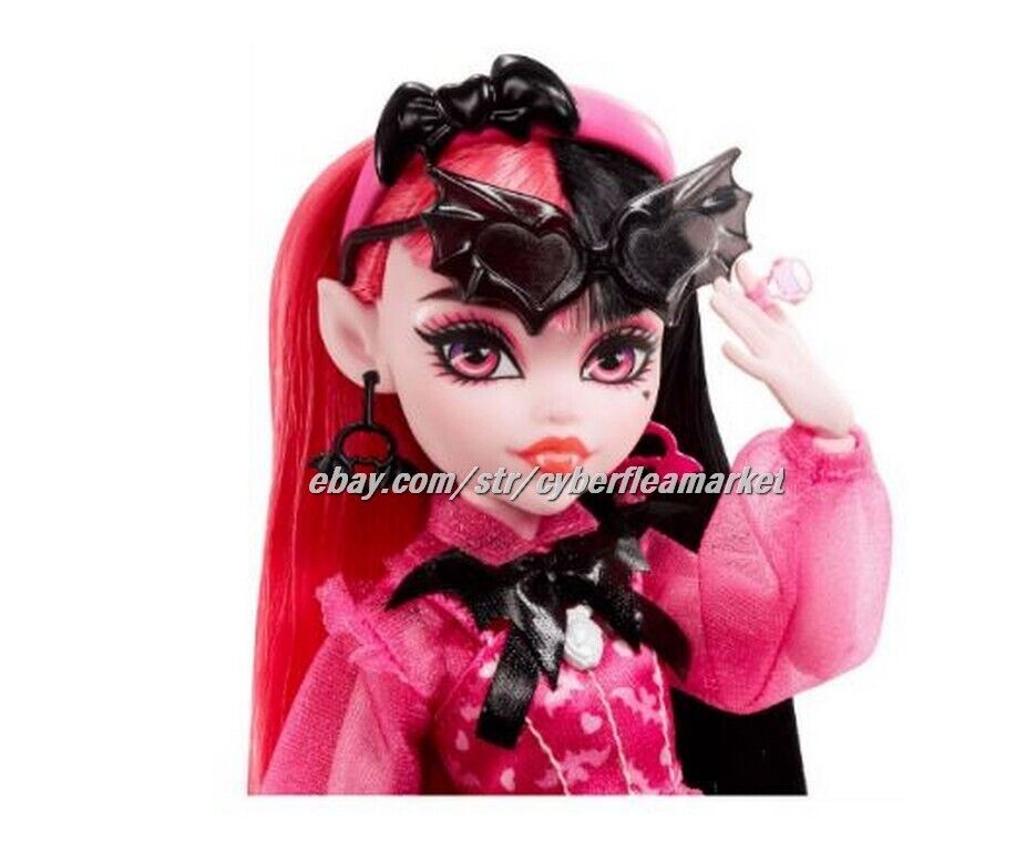 Mattel Monster High Draculaura Doll Play Set w/Pet Count Fabulous