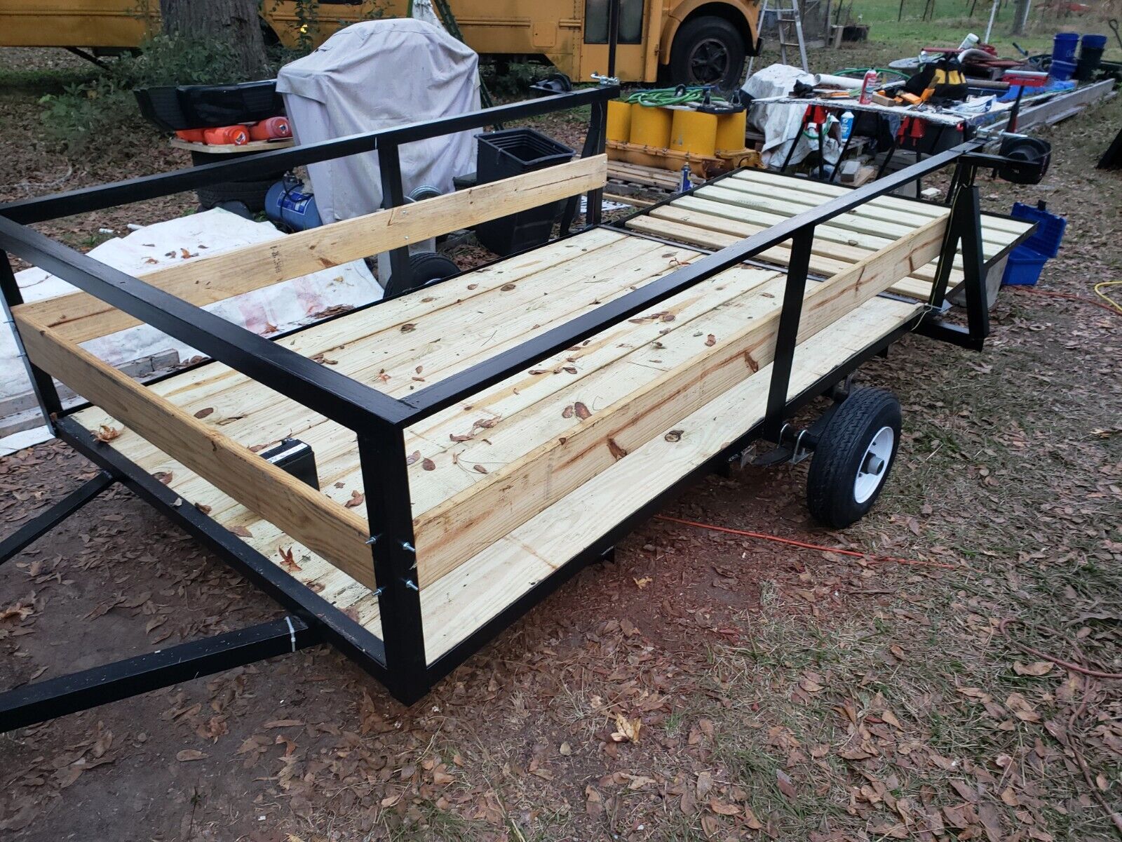 4x8  (Utility Trailer) 1000 lb capacity, lights, ramp, tongue jack, safety chain