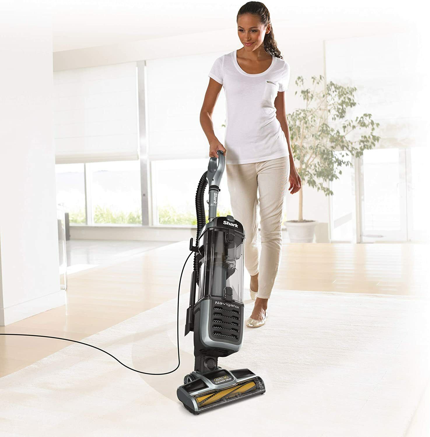 Shark Navigator ZU62 Lift-Away Pro Self Cleaning BrushVacuum New  Model NV356e
