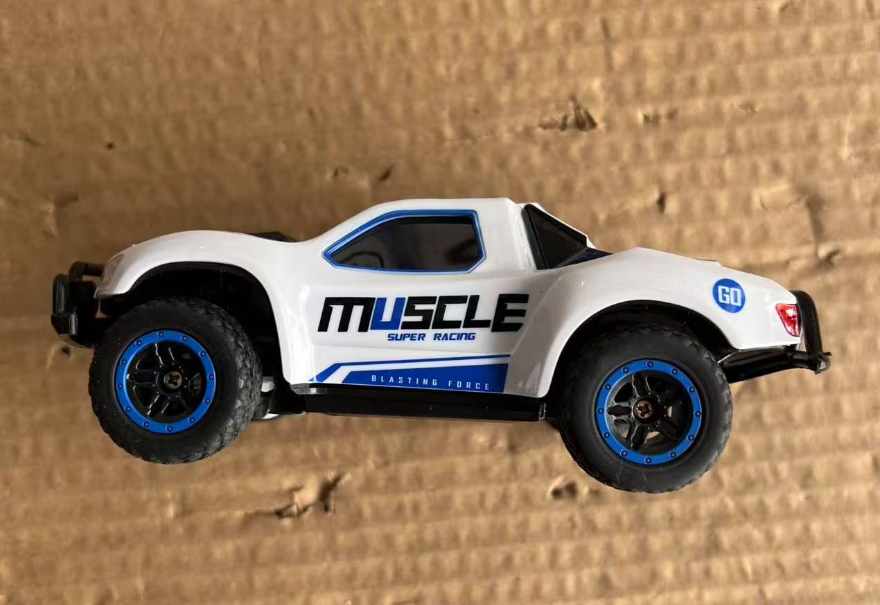 4WD Short Course Rally RC CAR with working Headlights and taillights NEW IN BOX